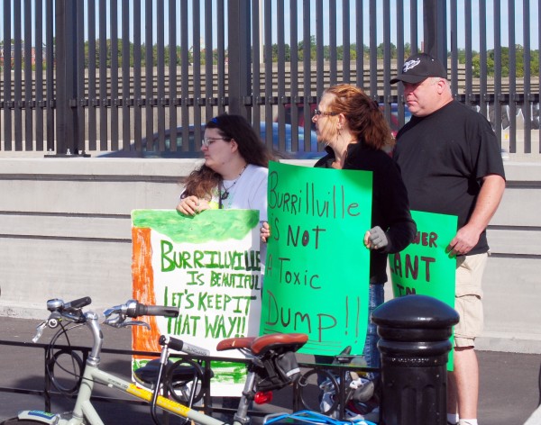 2015-09-21 Linear Park Fracked Gas Activism 003