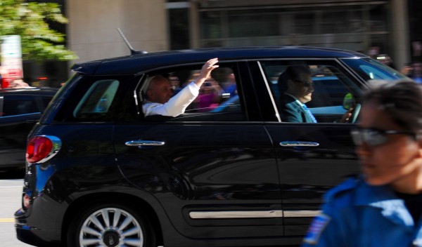 2015-09-23 Pope Motorcade 032