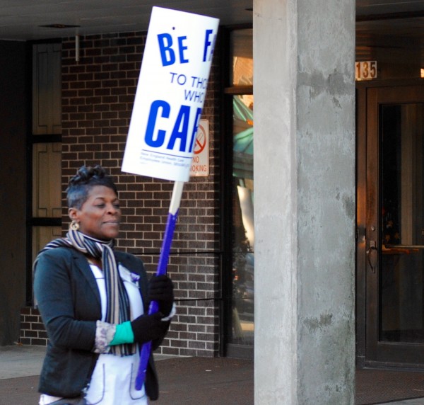 2015-11-17 SEIU 1109 Bannister House 015