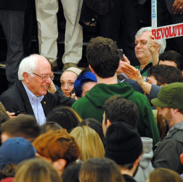 2016-01-02 Bernie Sanders 364