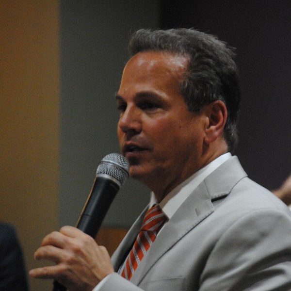 2016-06-29 Cicilline sit in 011