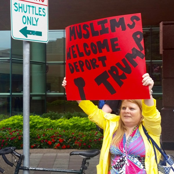 2016-08-19 MN Convention Center Protest 013