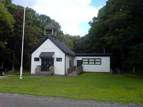 Prudence Island Schoolhouse, the smallest public school in Rhode Island. (Photo courtesy of Wikipedia)