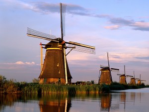 Windmills-Kinderdijk-Netherlands